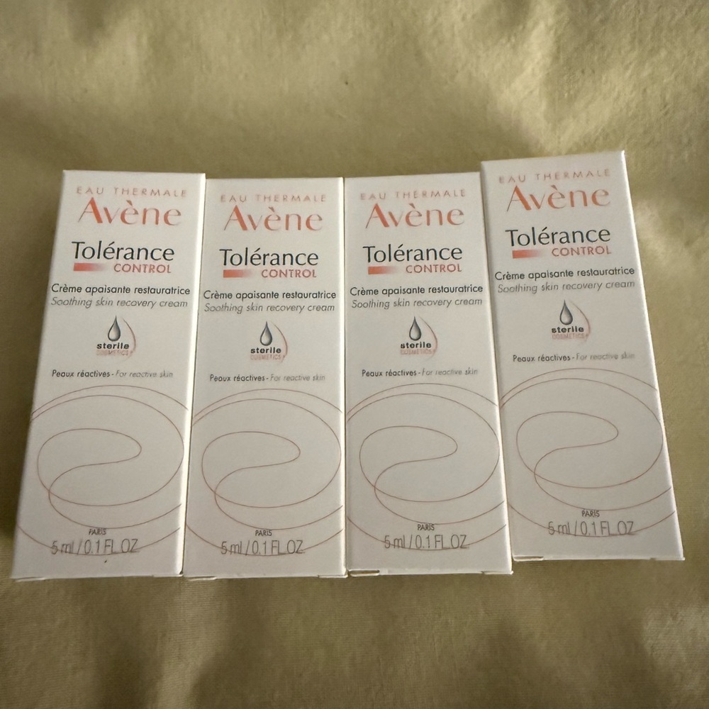 Avene Tolerance Control Soothing Cream Mini Bundle - Picture 2 of 4